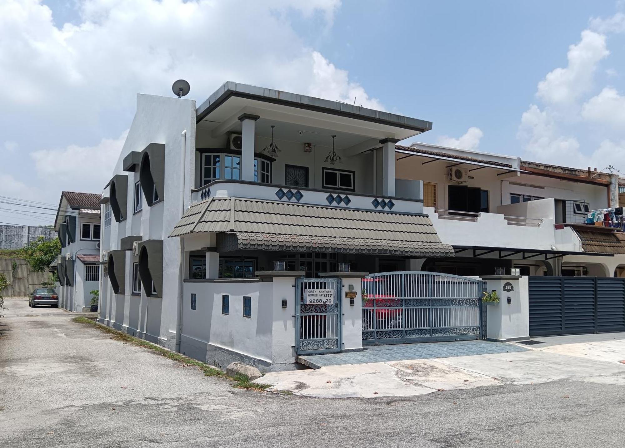 Grey Fantasy Homes#Sunway Water Theme Park イポー エクステリア 写真